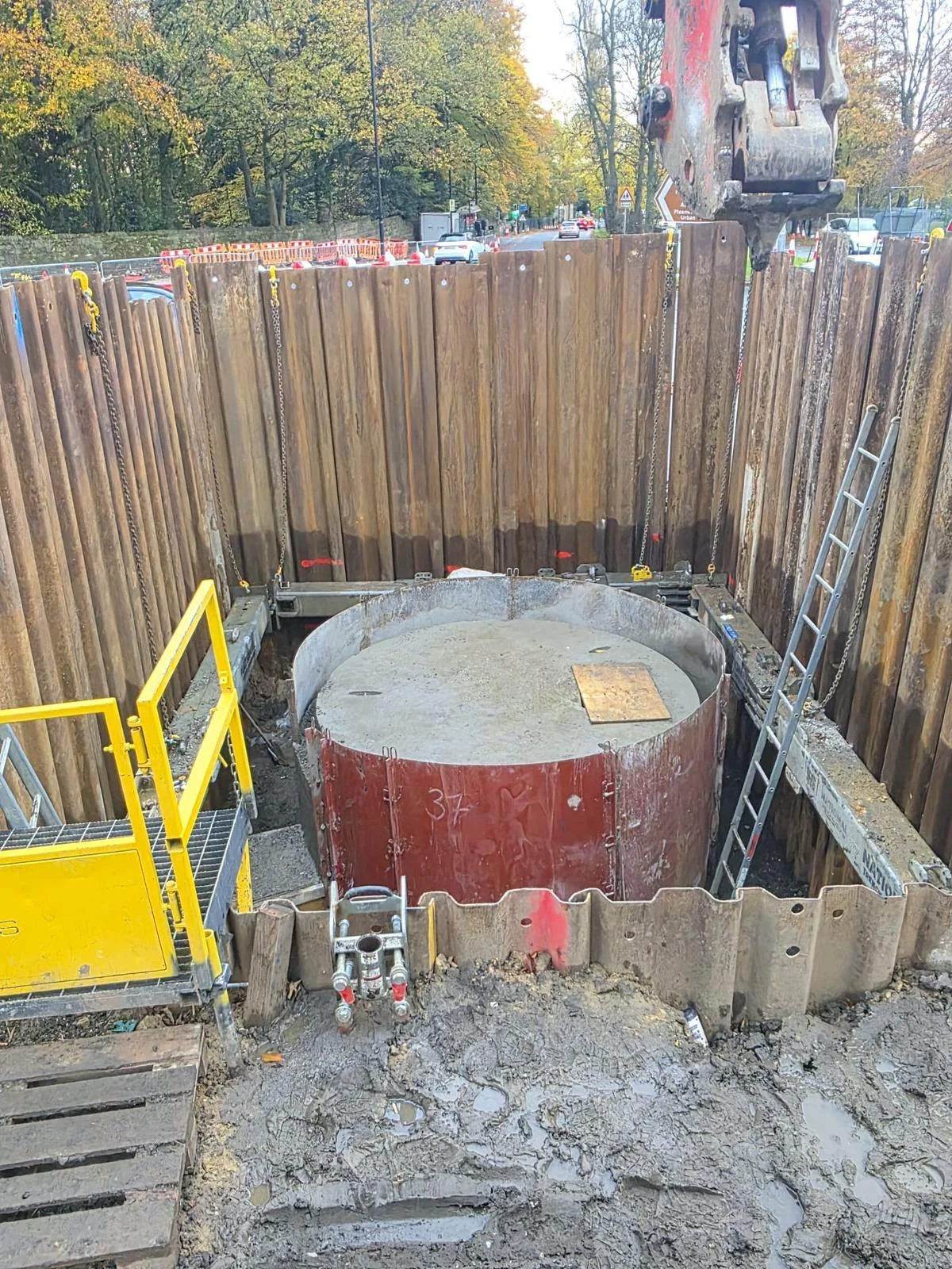 Lawnswood Roundabout — site photograph